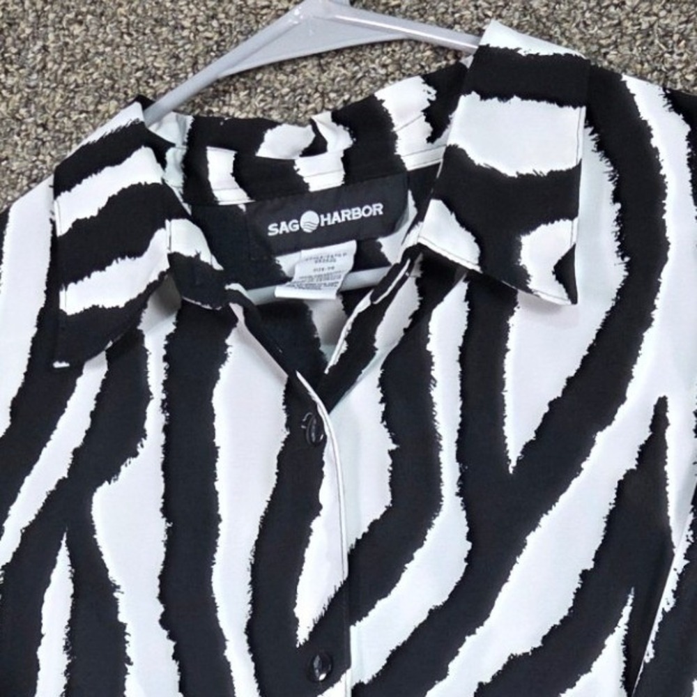 Sag Harbor Button Down Shirt Womens 14 Black White Zebra Pink Floral S53520 - Picture 3 of 7